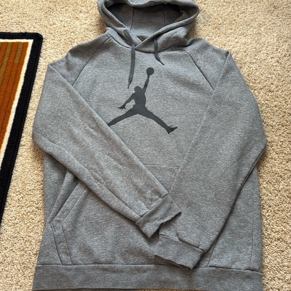 Jordan Jump Man Sweatshirt / Hoodie